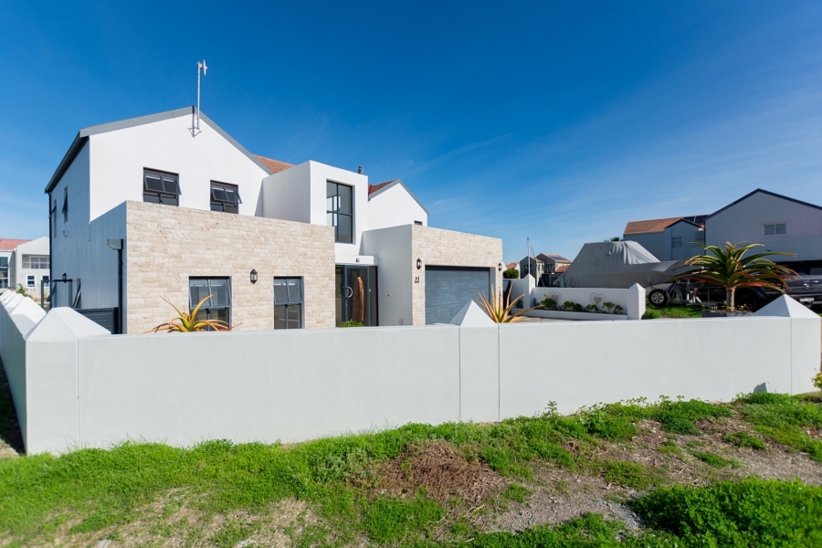 4 Bedroom Property for Sale in Port Owen Western Cape